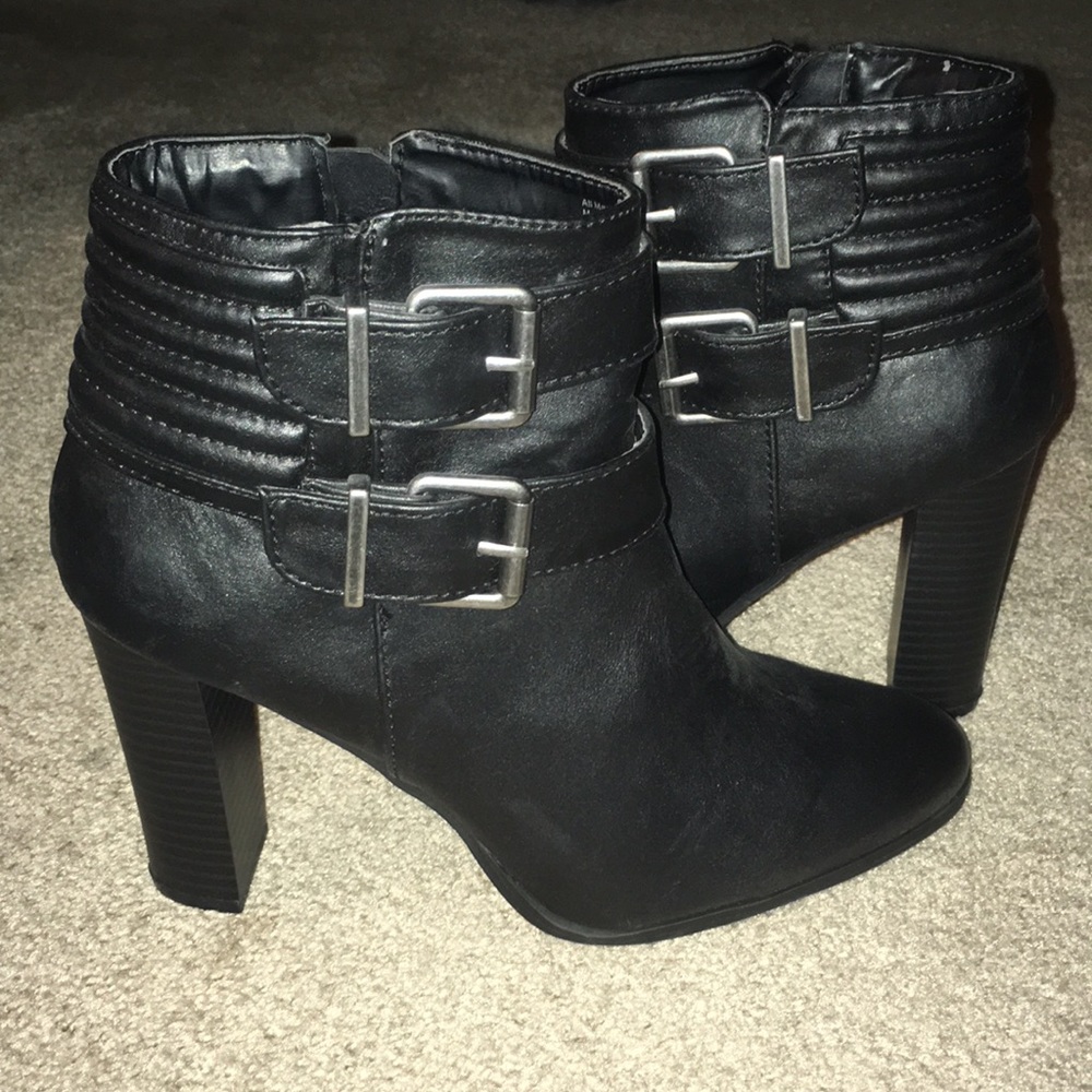 Express Black Leather Booties